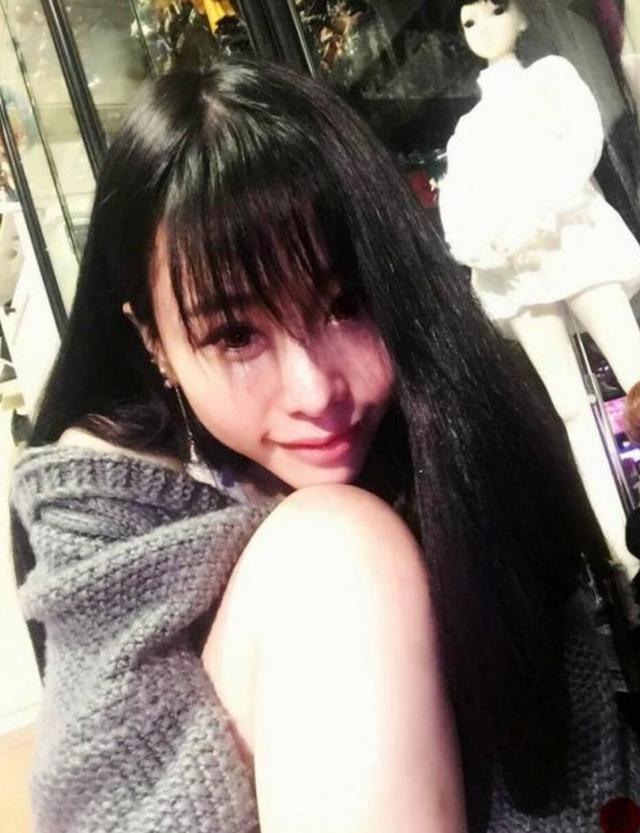 斗鱼早期主播有冯提莫还有谁,斗鱼第一主播冯提莫