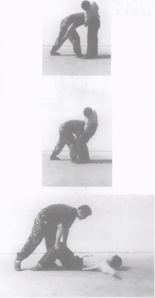 警用防暴棍对战短刀,警用棍式防暴器