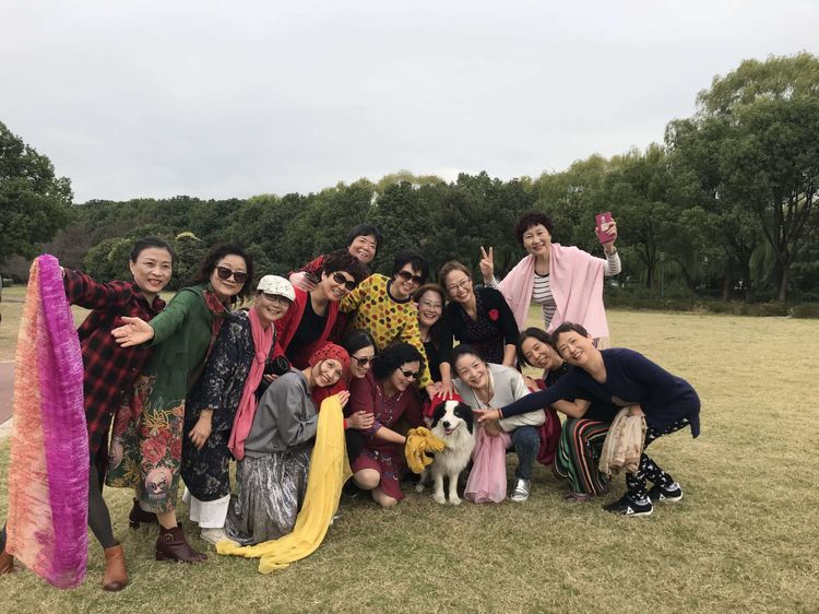 岁月不老我们不散全文,岁月不老我们不散什么意思