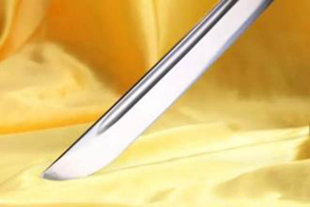 落后中国千年的包钢制刃为何成了日本刀主流？解密中日刀剑交流史