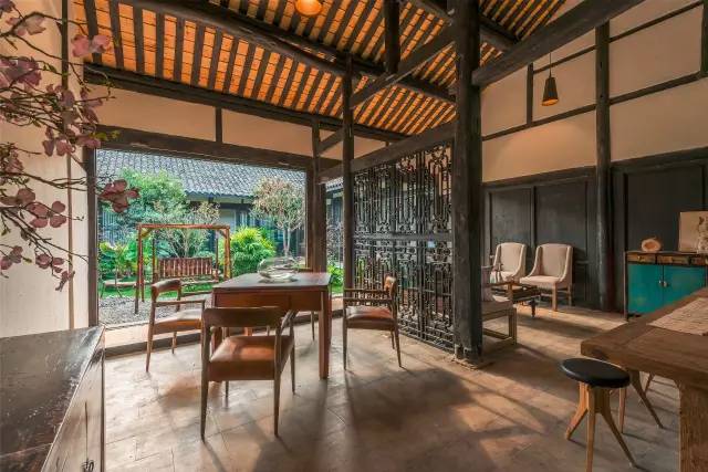 阆中花间堂阆苑特点,与其在城市蜗居不如在乡村建房