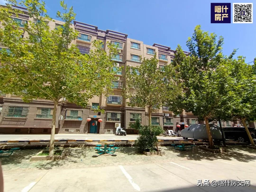 喀什11年房龄住宅—安泰小区，挂牌价6468元/㎡，停车竟不是困难