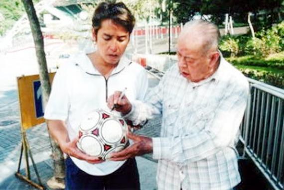 谭咏麟对妻子和情人说对不起,谭咏麟澄清自己的婚姻