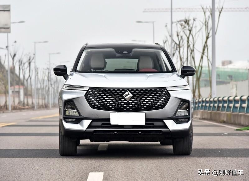 买新宝骏rs5还是宝骏360,新宝骏rs5300t二手车