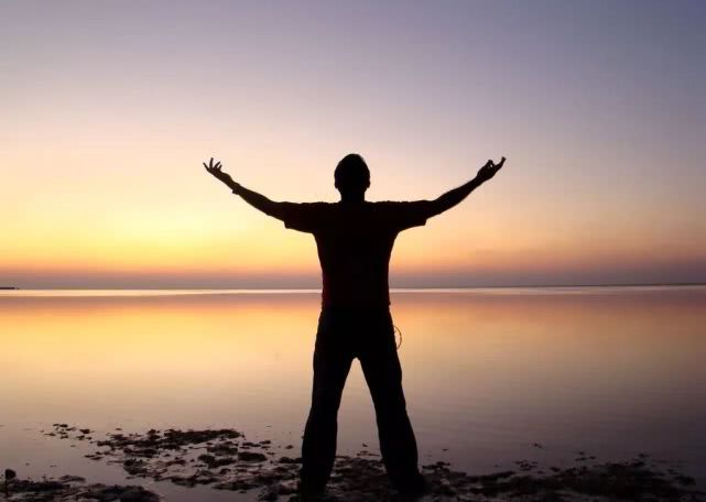 刚发完工资，我就身无分文