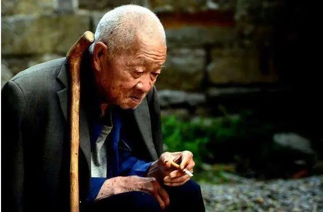 延迟退休的真正原因,延迟退休不是那么简单的事