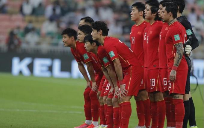 前日本名帅：中国球员普遍贪恋杯中之物，有人吃夜宵能喝十瓶啤酒