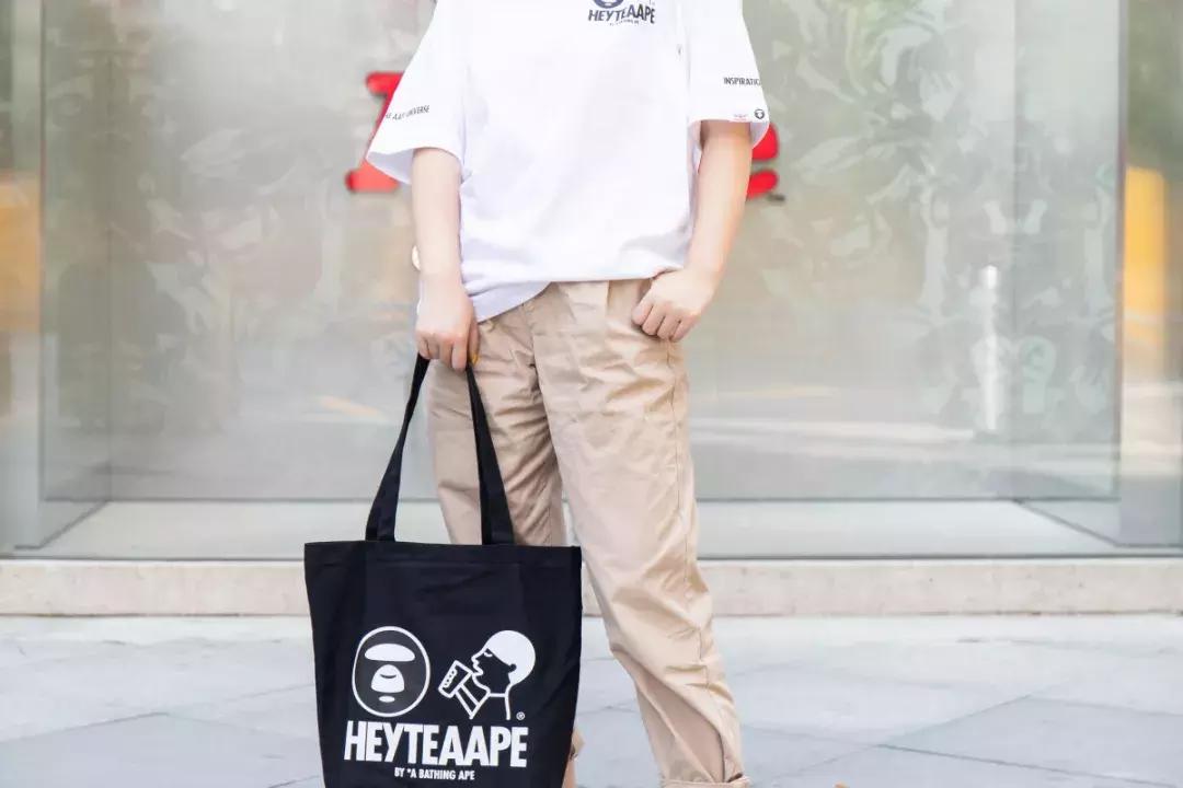 喜茶XAAPE，出了杯迷彩波波冰，还是魔都限定