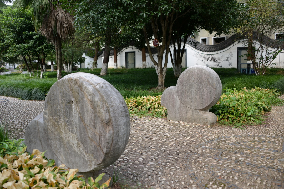 孔庙庙碑,长兴孔庙大成殿