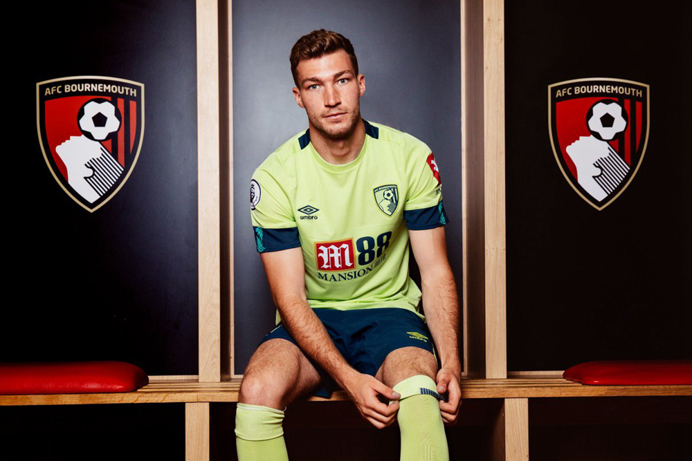 英超各队新赛季球衣,上赛季英超球衣颜值排行