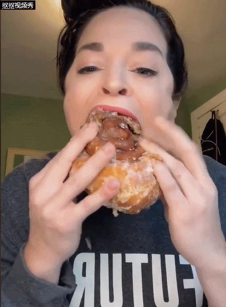 嘴巴最大的网红,一个嘴巴很小但是很能吃的网红