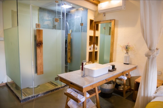 消失的地平线上的“香巴拉”和“女儿国”（二）