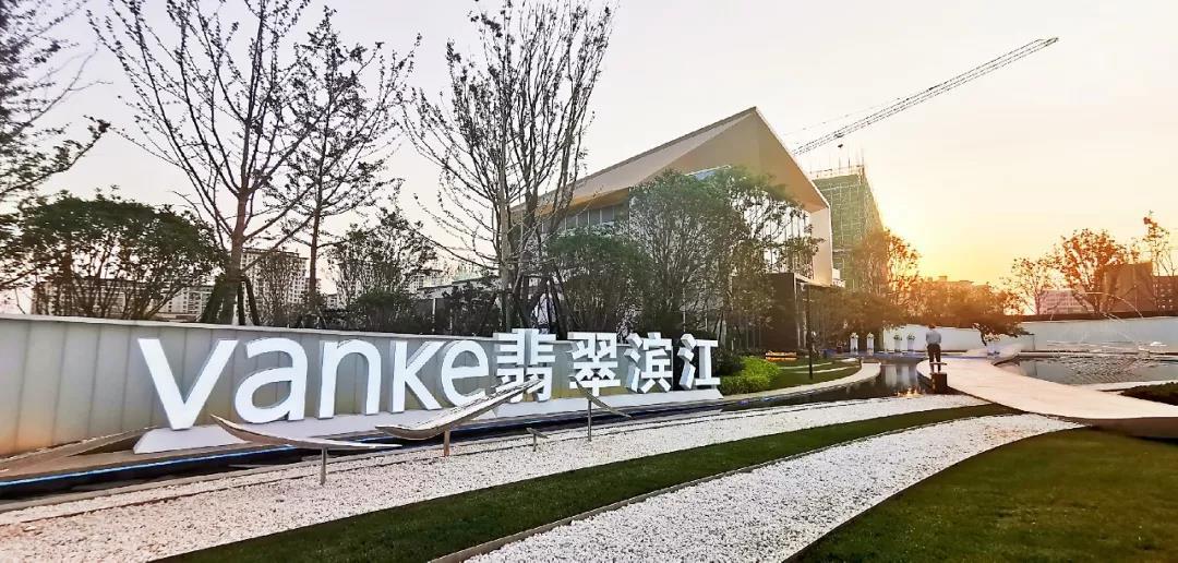 从建筑设计转到室内设计,从建筑师到设计师