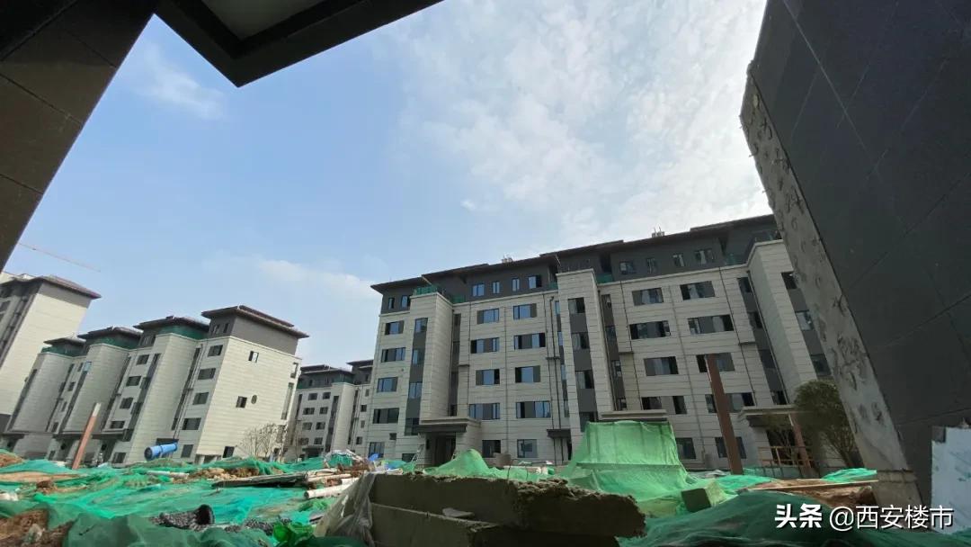 2万/㎡的香湖湾1号，建设进度和周边究竟如何？