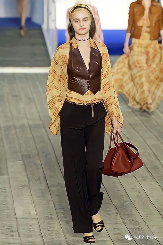 买爱马仕的普通款还是经典款,爱马仕三个经典款