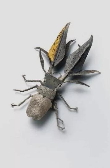 当代艺术首饰与传统文化,首饰艺术的自由表达