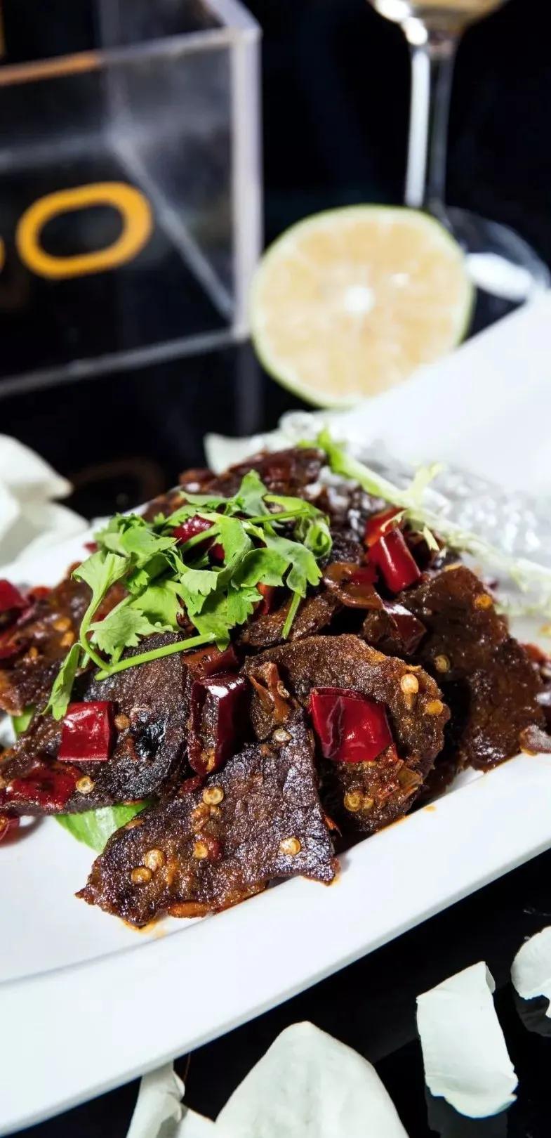 苏州吃饭唱歌一体的酒店,吃饭打牌唱歌为一体的酒店