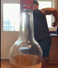 瓶盖挑战康纳,瓶盖挑战潘玮柏