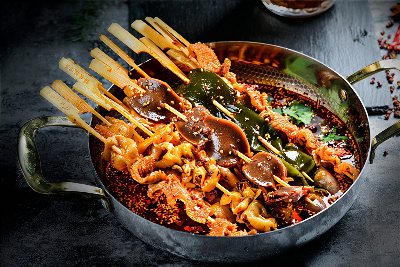 四川有什么特色的好吃的小吃,正宗的四川小吃什么最火爆又好吃