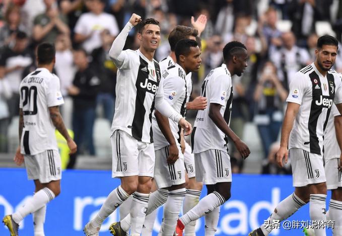 c罗夺冠拥抱弗格森,c罗欧冠夺冠激动时刻