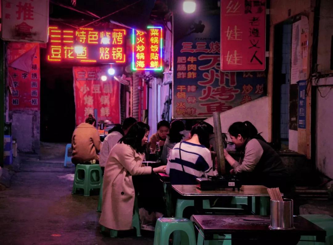 西南大吃省里的嗦粉冠军，这座吃货宜居城市值得关注