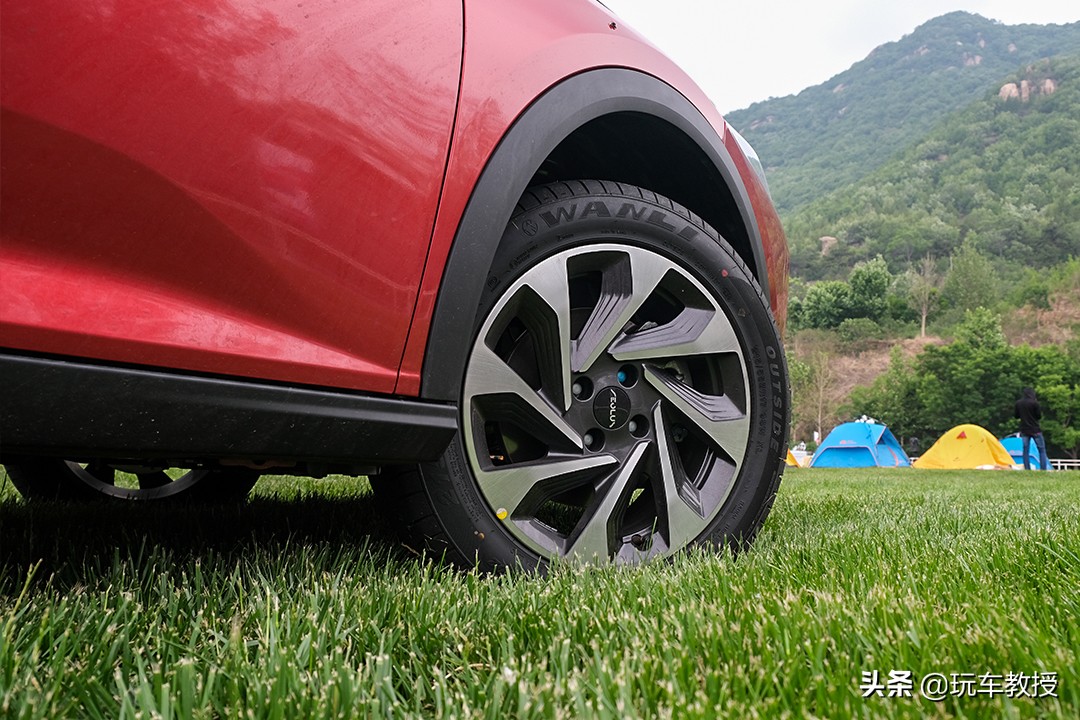 10万左右个性suv,10万左右的法系车suv