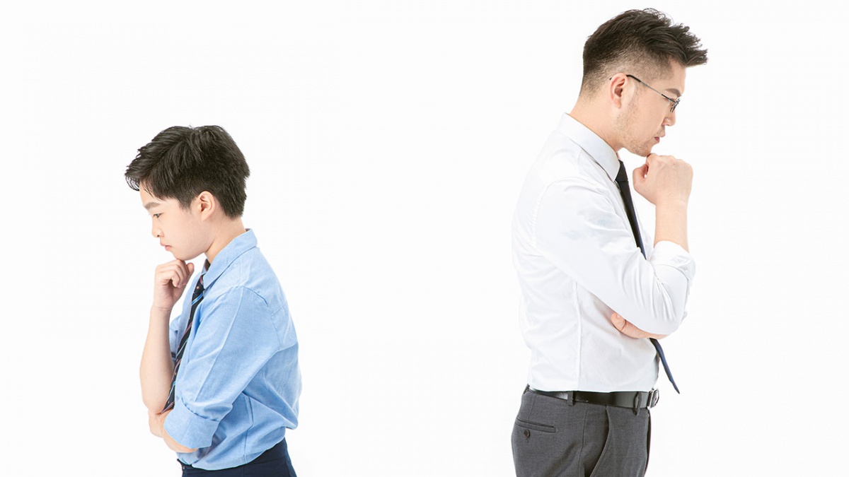 青春期的男生父母应该怎么交流,父亲怎样和青春期男孩聊天