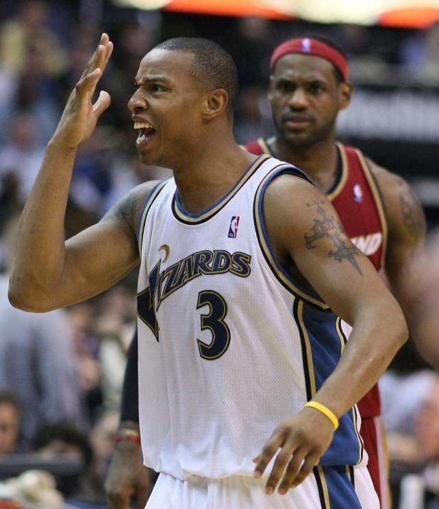 篮球球星癖好,姚明nba基本功训练