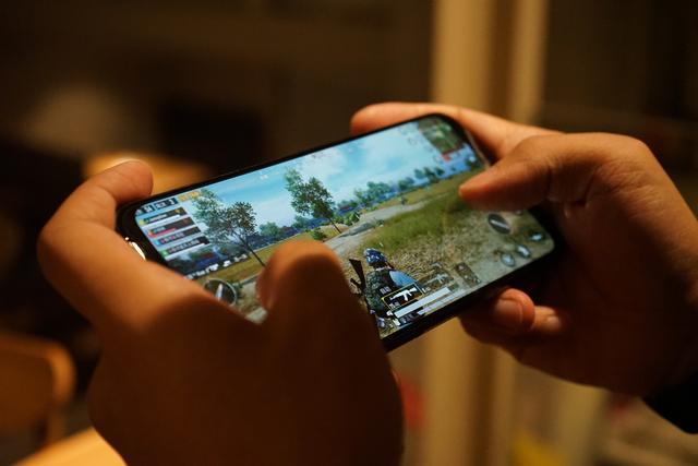 努比亚红魔3外屏,努比亚红魔3s外屏