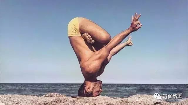 男人裸体瑜伽？一开始我的内心是拒绝的