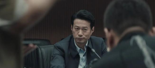 从张艺兴、吴越到王骏迪,《扫黑风暴》明明就是个红雷宇宙