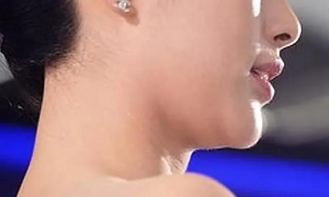 侧颜高级感,高级感侧颜拍照