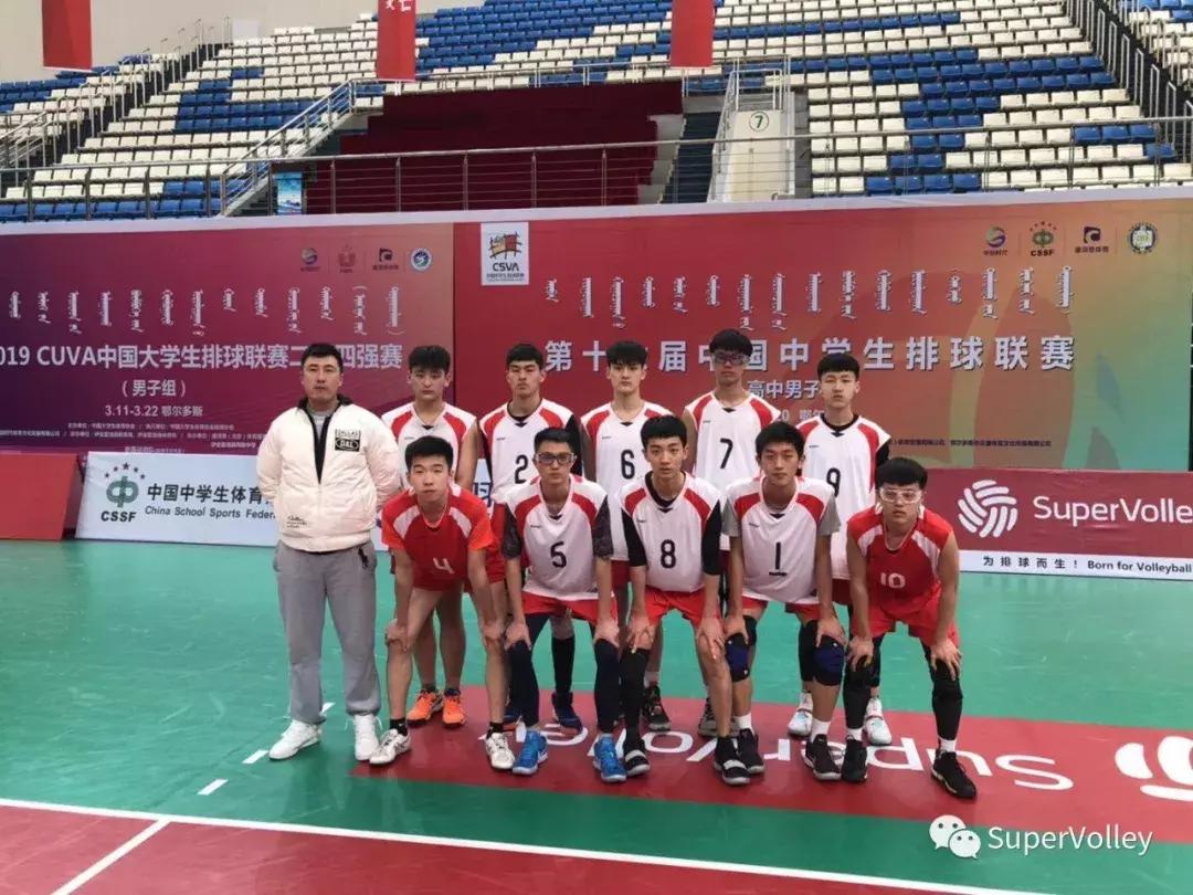 只要排球没落地就不放弃,希望在排球的道路上越走越远