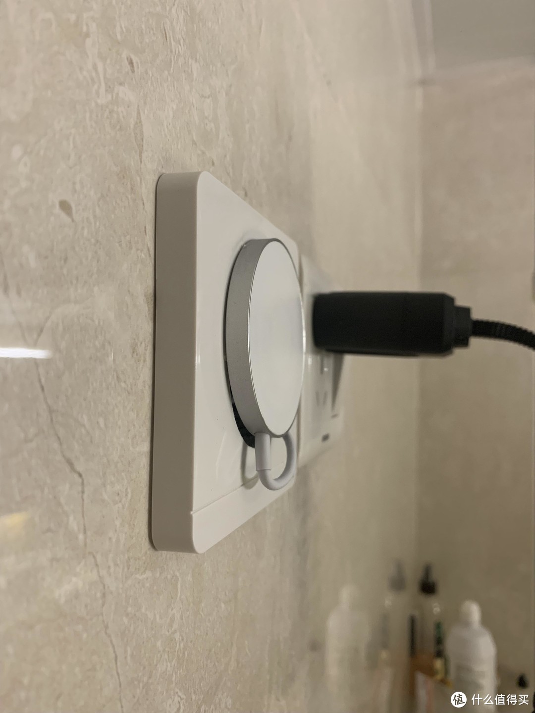 86底盒MagSafe磁吸固定手机无线充电改造方案