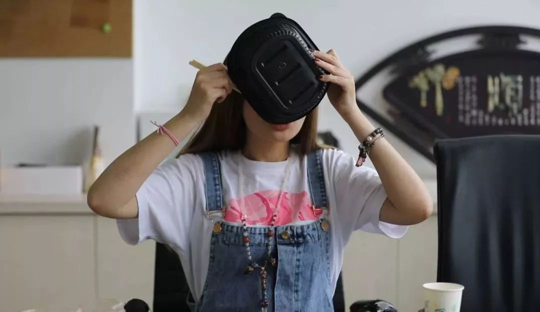 4亿人点外卖成功案例,外卖让年轻人越来越懒