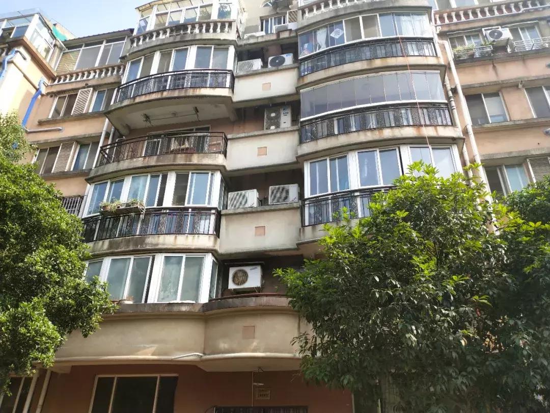 南京月牙湖明湖山庄,南京月牙湖公园明湖山庄