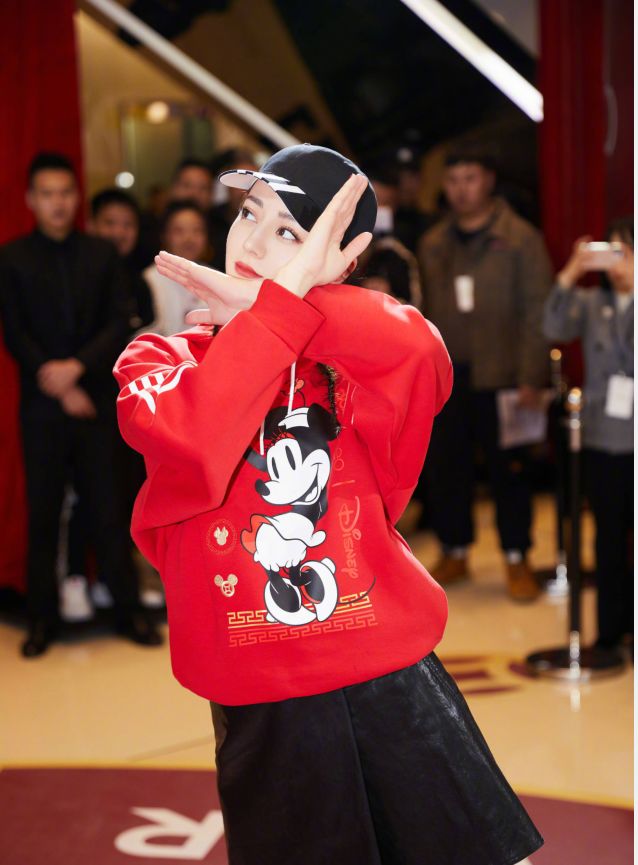 热巴脸崩,热巴的脸垮成啥样了