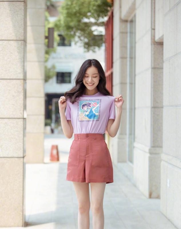 太好看了国潮绣花t恤,有哪些t恤衫的设计好看又简单