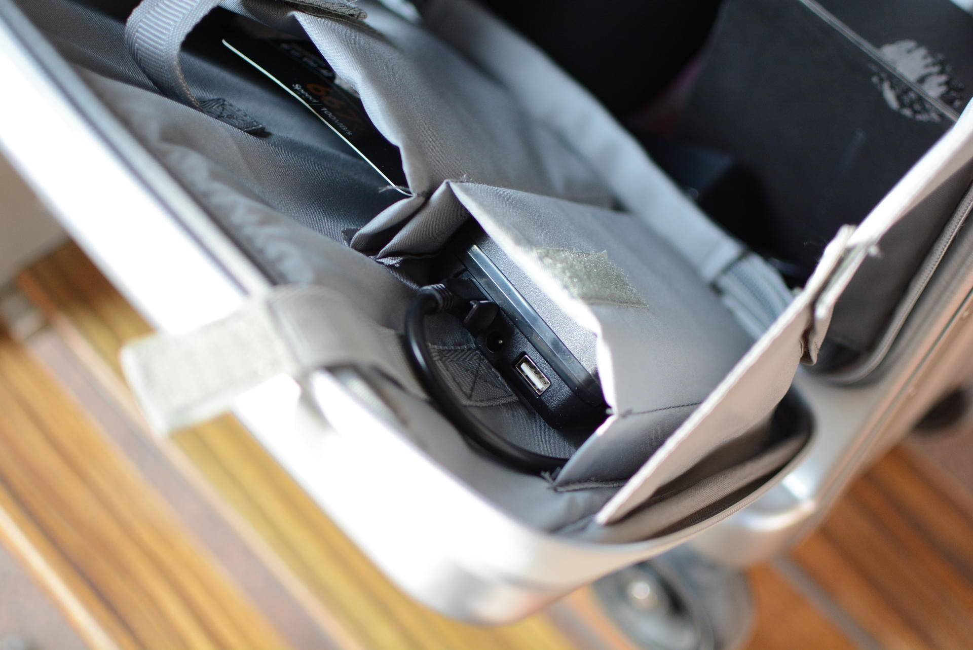 爱尔威电动行李箱开箱,爱尔威电动车行李箱