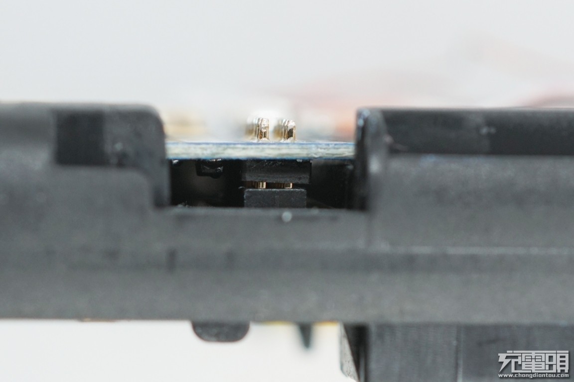 小米无线充电宝10w和30w如何选择,小米充电宝20000毫安50瓦拆箱