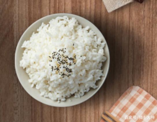 厨房必备的十二个神器电饭锅,美的电饭煲简单好用