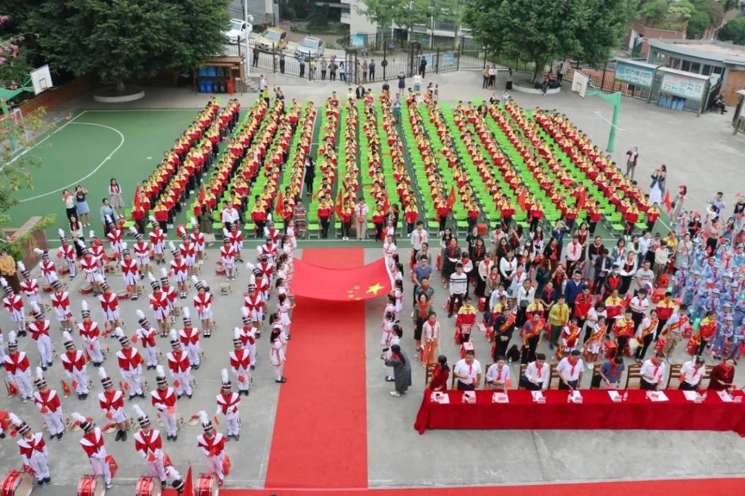 传承红色基因争当少先队员,传承红色基因争做新时代少先队员