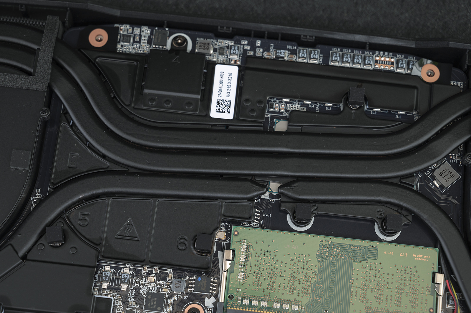 有雕牌游戏本，哪里都是电竞战场，值得游戏玩家背上的AORUS15PXD