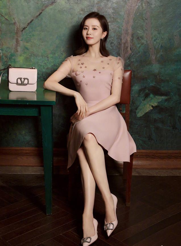 步步惊心四爷为什么不给若兰休书,步步惊心若兰去世四爷伤心的哭了