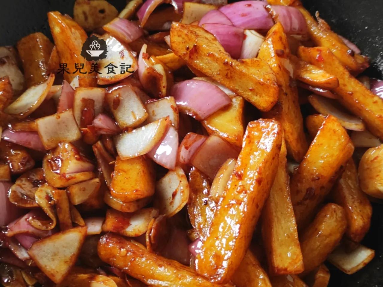 水煮干锅虾怎么做更好吃不用调料,香辣虾干锅怎么做虾才酥