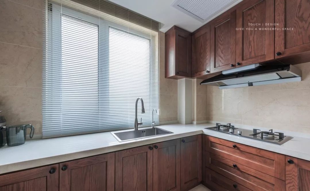 窗帘怎么选省钱又实用,窗帘怎么选好看又实用