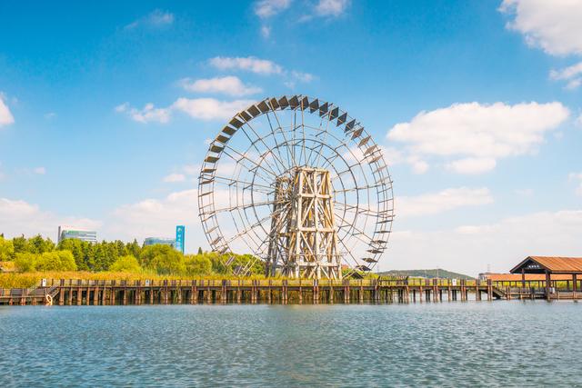 无锡太湖和苏州太湖,太湖到底是属于苏州还是无锡