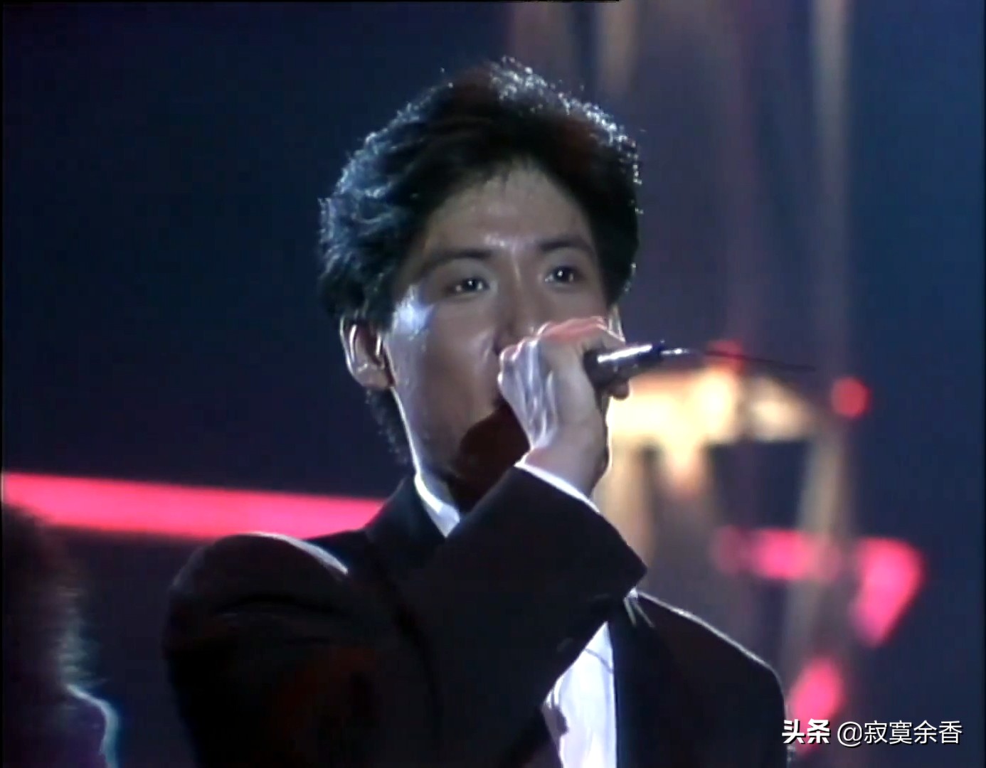 锁定85年群星劲歌荟萃,年轻时代的他们太惊艳太出彩了