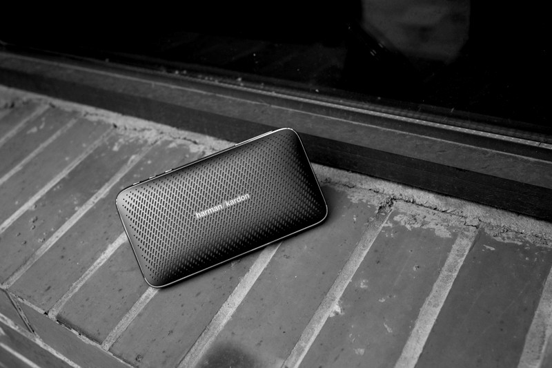 开箱旅行伴侣：哈曼卡顿ESQUIREMINI2