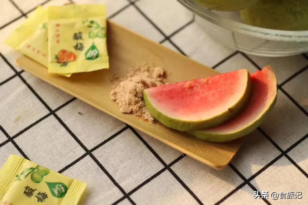 软糯香甜广西现摘红心芭乐,又脆又甜不带色的红心芭乐好吃